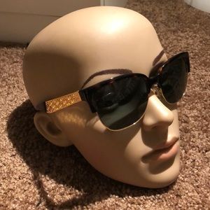TORY BURCH Sunglasses